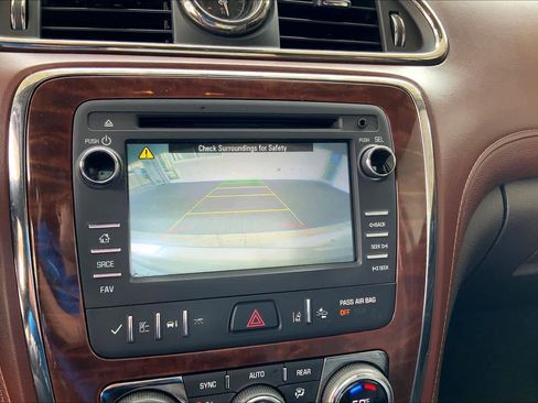 Used 2014 Buick Enclave Leather w/ Trailering Provision Package FWD image 29