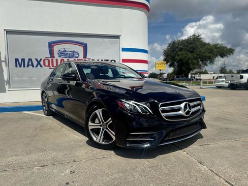 Used 2020 Mercedes-Benz E 350 Sedan w/ Parking Assistance Package image 18