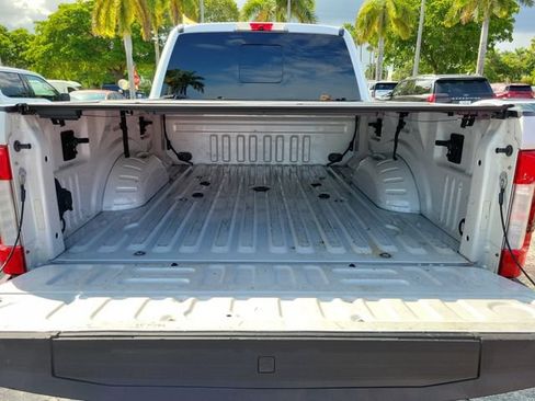 Used 2018 Ford F250 Platinum w/ Platinum Ultimate Package AWD/4WD image 7