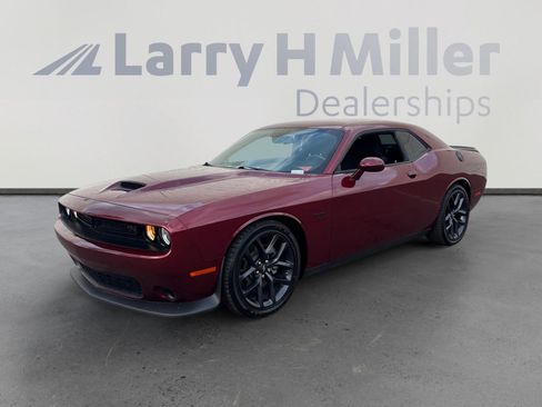 Used 2023 Dodge Challenger R/T w/ Blacktop Package image 1