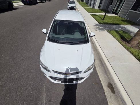 Used 2019 Chevrolet Sonic LT FWD image 3