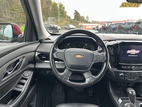 Used 2020 Chevrolet Traverse LT AWD/4WD image 14