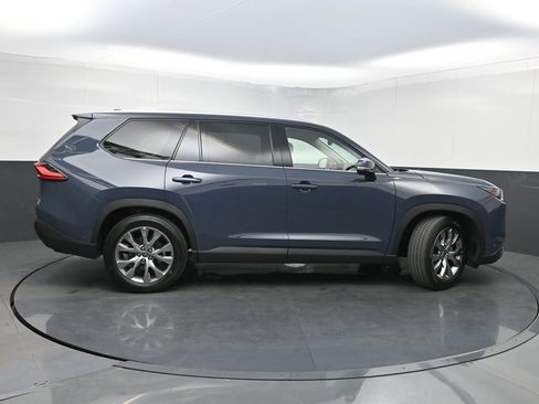 Used 2024 Toyota Grand Highlander Limited image 46