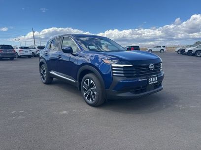 New 2025 Nissan Kicks SV