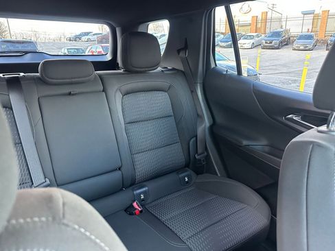 Used 2025 Chevrolet Equinox LT image 36