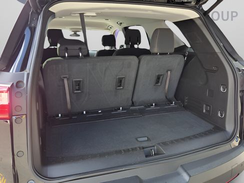 Used 2018 Chevrolet Traverse LT FWD image 13