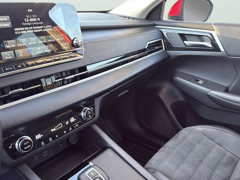 Used 2024 Mitsubishi Outlander SE image 20