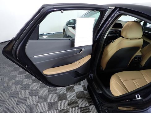 Used 2020 Hyundai Sonata Limited image 36