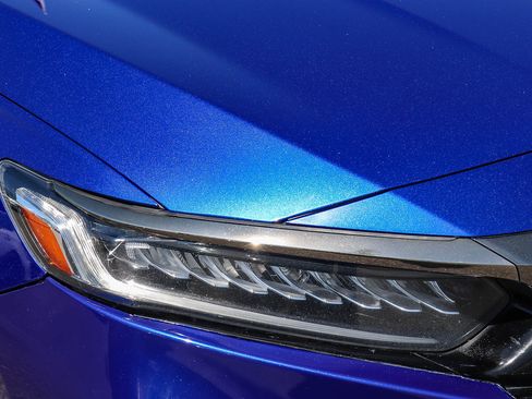 Used 2022 Honda Accord Sport image 6
