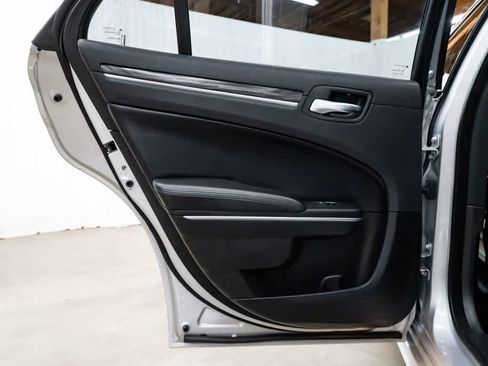Used 2021 Chrysler 300 Touring L RWD image 25
