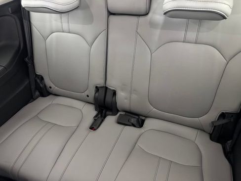 Used 2023 Honda Pilot Elite image 31