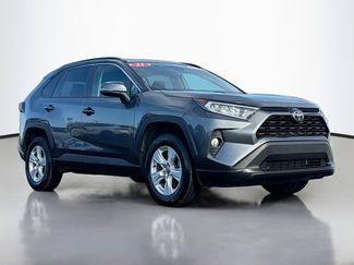 Used 2021 Toyota RAV4 XLE video 1