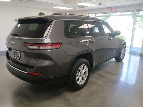 Used 2021 Jeep Grand Cherokee L Limited AWD/4WD image 2