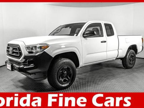 Used 2022 Toyota Tacoma SR image 1
