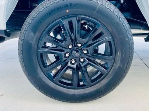 New 2026 Ford F150 Platinum w/ Equipment Group 700A Standard image 9