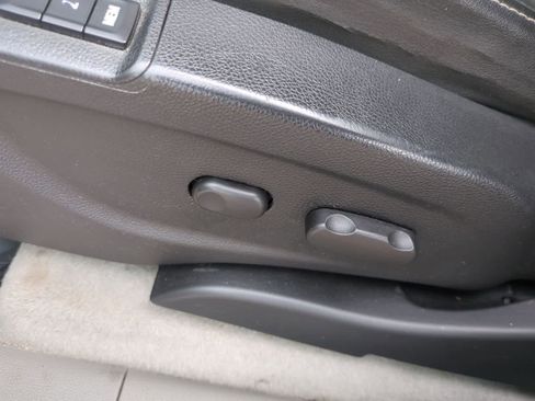Used 2015 Buick Encore Leather FWD image 17