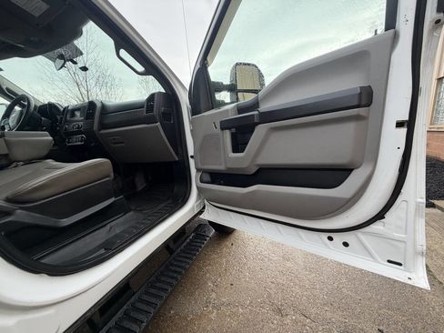 Used 2019 Ford F350 XL w/ Power Equipment Group image 9