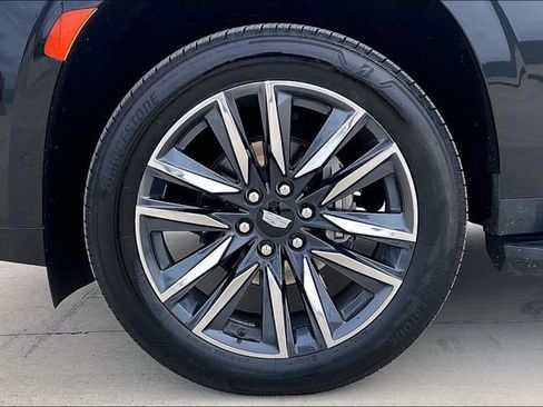 Certified 2024 Cadillac Escalade Sport image 9