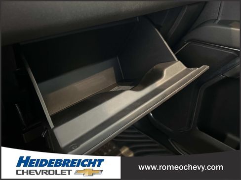 Used 2023 Chevrolet Silverado 1500 LT AWD/4WD image 27