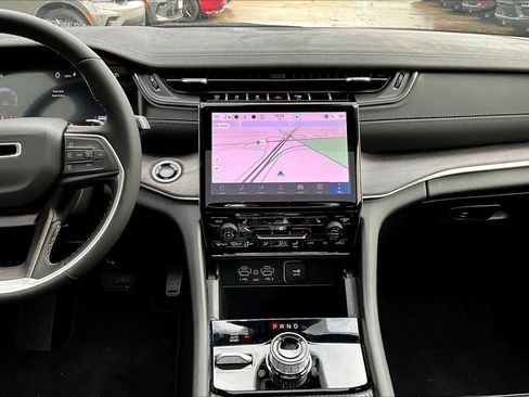 New 2025 Jeep Grand Cherokee L Limited w/ Black Appearance Package image 7