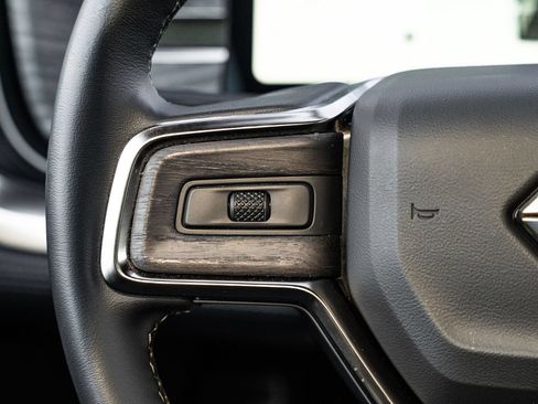 Used 2023 Rivian R1S Adventure AWD/4WD image 32