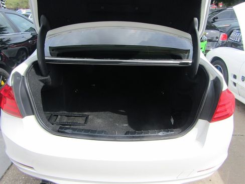 Used 2013 BMW 320i Sedan image 7