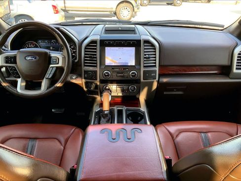 Used 2019 Ford F150 King Ranch w/ Equipment Group 601A Luxury AWD/4WD image 16