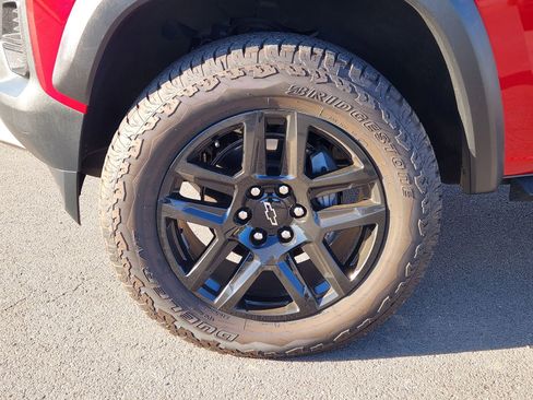 Used 2025 Chevrolet Colorado Trail Boss image 14