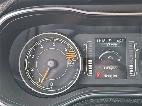 Used 2019 Jeep Cherokee Latitude Plus w/ Cold Weather Group image 14