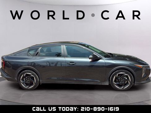 Used 2025 Kia K4 EX FWD image 16