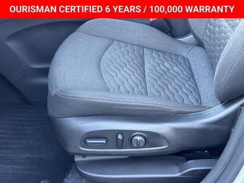 Certified 2021 Chevrolet Equinox LT image 19