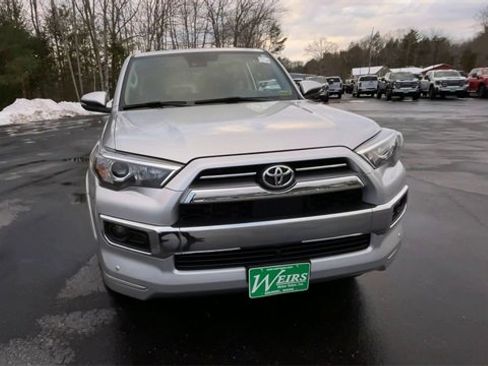 Used 2024 Toyota 4Runner Limited image 3