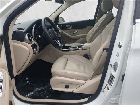 Used 2020 Mercedes-Benz GLC 300 4MATIC image 16