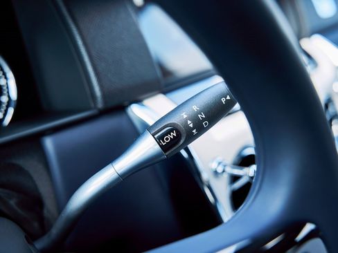 Used 2022 Rolls-Royce Cullinan w/ Cullinan Package image 68