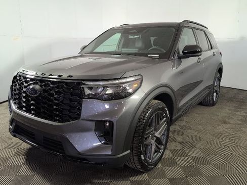 New 2026 Ford Explorer ST-Line w/ ST-Line Street Pack AWD/4WD image 1