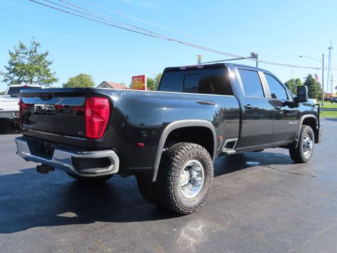Used 2024 Chevrolet Silverado 3500 LT w/ Convenience Package AWD/4WD image 4