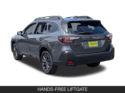 Used 2025 Subaru Outback Onyx Edition AWD/4WD image 10