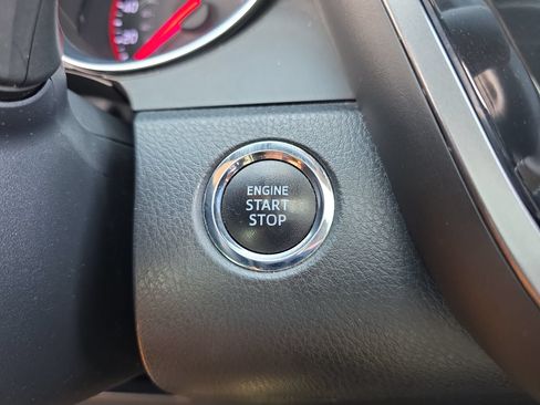Used 2020 Toyota Camry XSE FWD image 27