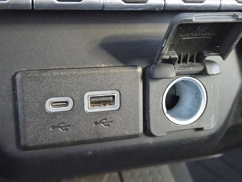 Used 2022 Chevrolet Silverado 2500 LT image 7