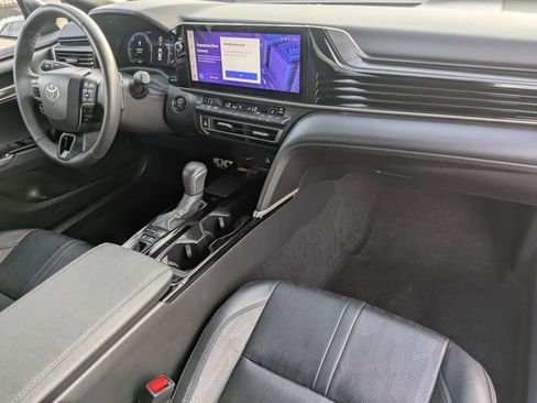 Used 2025 Toyota Camry XSE image 30