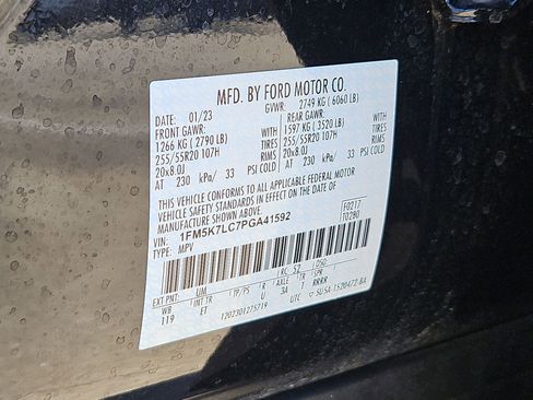 Used 2023 Ford Explorer King Ranch w/ Technology Package image 35