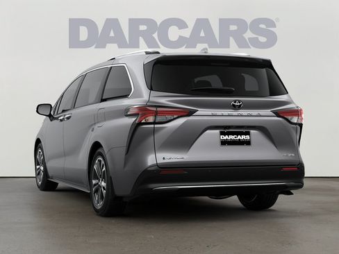 New 2026 Toyota Sienna Platinum AWD/4WD image 13