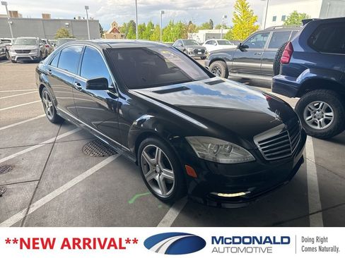 Used 2011 Mercedes-Benz S 550 4MATIC image 1