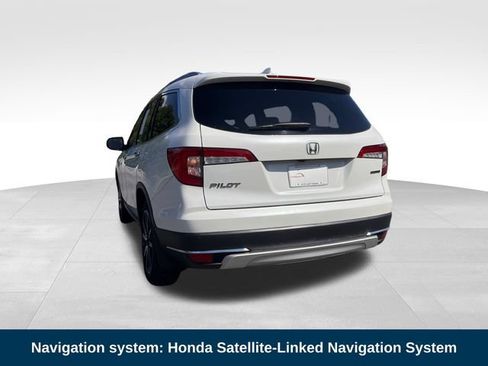 Used 2020 Honda Pilot Touring image 3