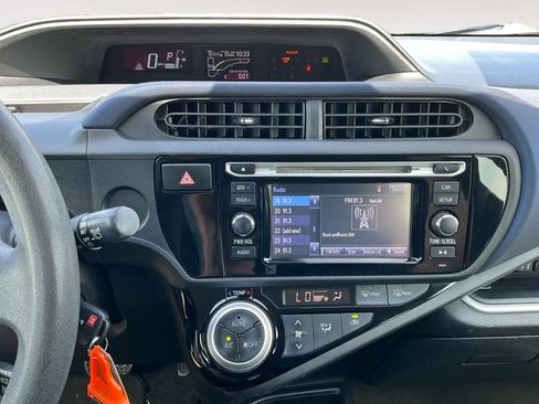 Used 2017 Toyota Prius C Two FWD image 12
