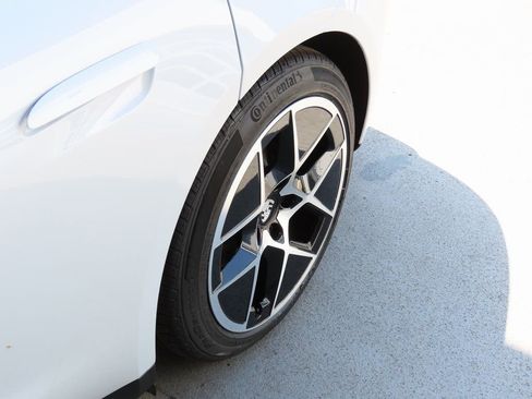 New 2025 Porsche Taycan image 51