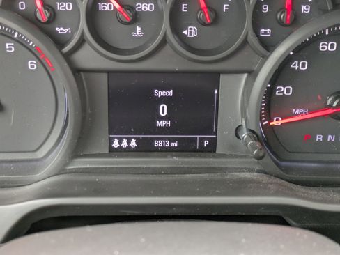 Used 2025 Chevrolet Silverado 1500 Custom image 24