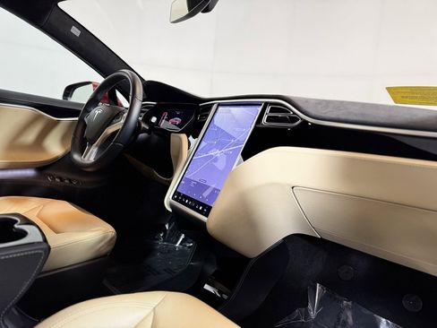 Used 2016 Tesla Model S 75D image 13