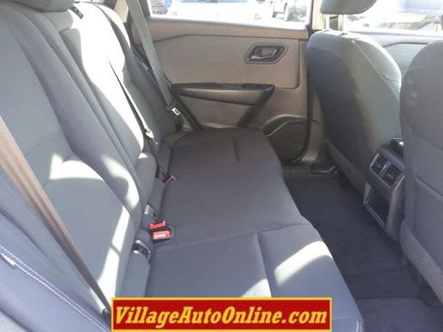 Used 2023 Nissan Rogue S AWD/4WD image 33