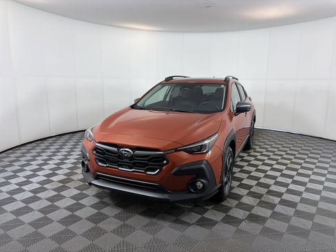 Used 2025 Subaru Crosstrek 2.5i Limited w/ Crosstrek Mirror Package image 2